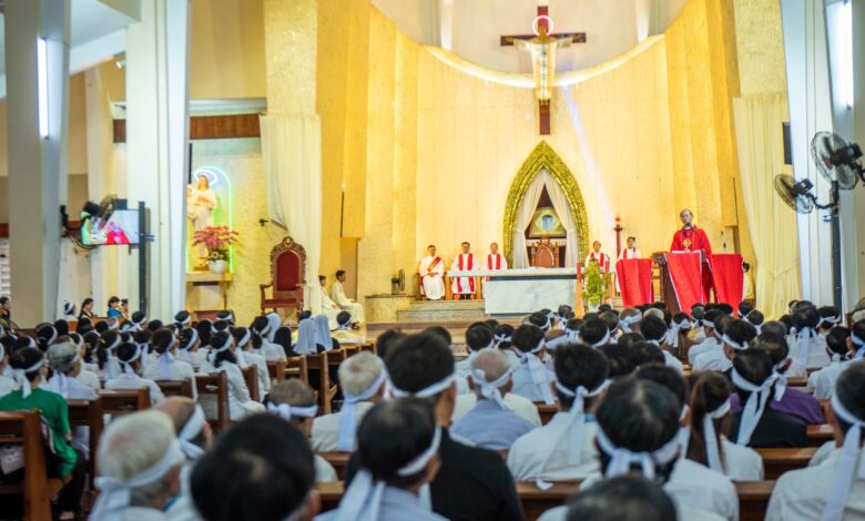 Có nên đeo tang trong ngày thứ Sáu tuần thánh ?