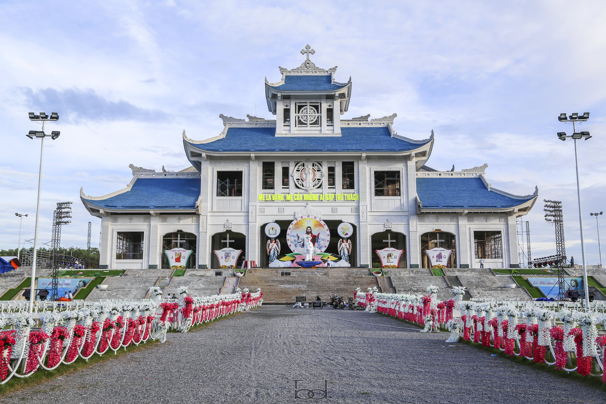 Thánh Địa Đức Mẹ La Vang