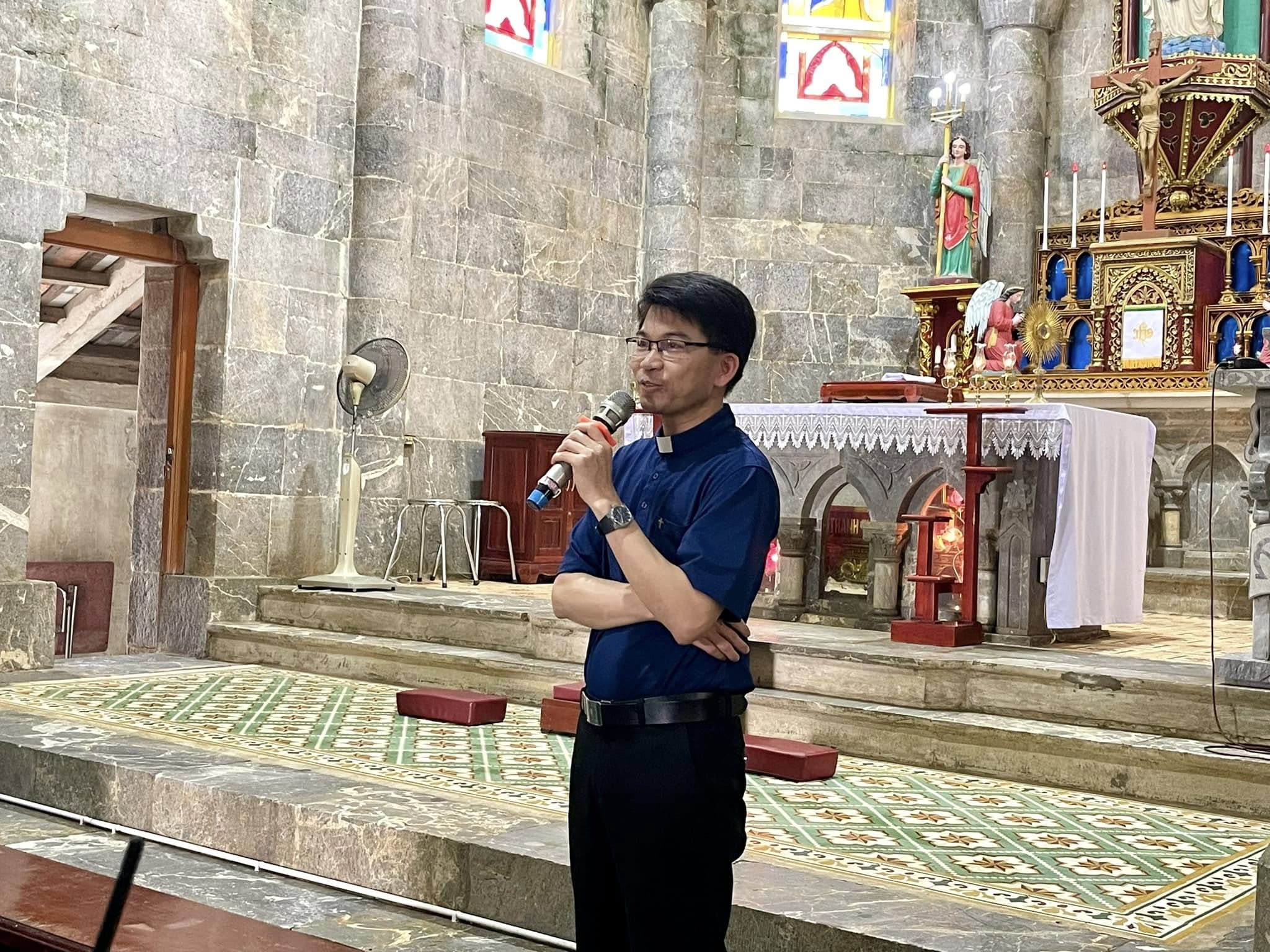 Hành Hương Giáo Xứ Bảo Nham: Đức Tin Rực Cháy Dưới Nắng Hè