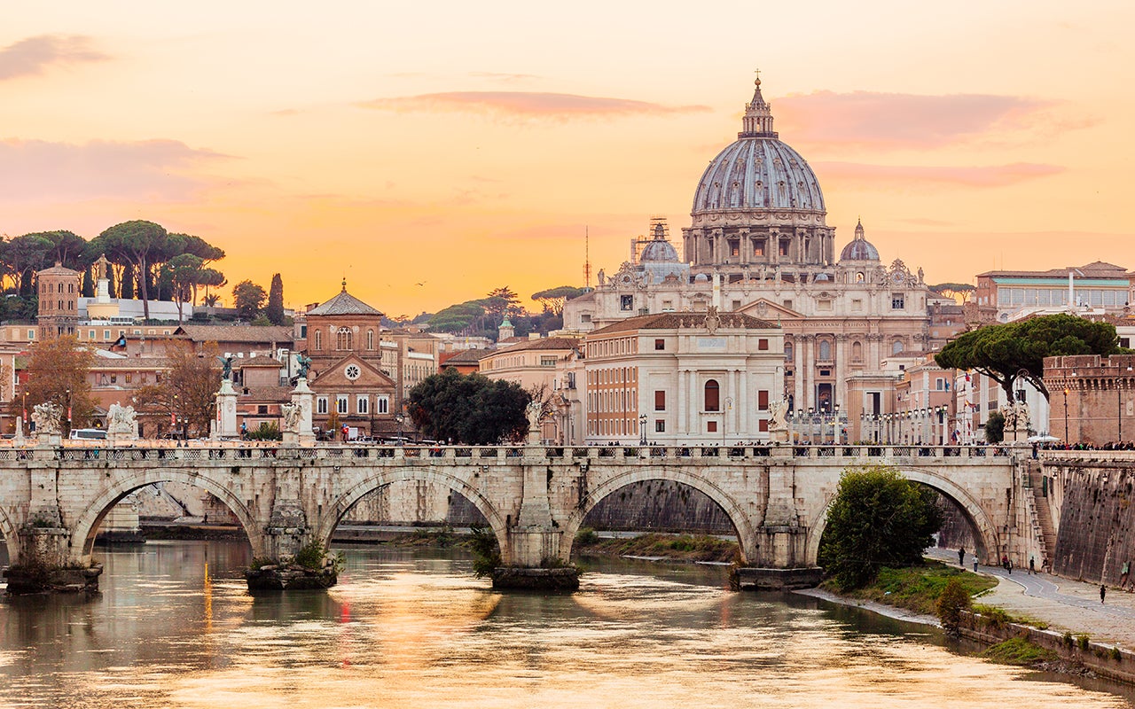 Thư viện Vatican - 1 nơi bí ẩn và cấm kỵ nhất thế giới đang ẩn chứa điều gì?