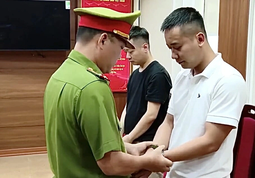 livestream quảng cáo sản phẩm kẹo rau củ Kera - do Công ty Chị Em Rọt phân phối