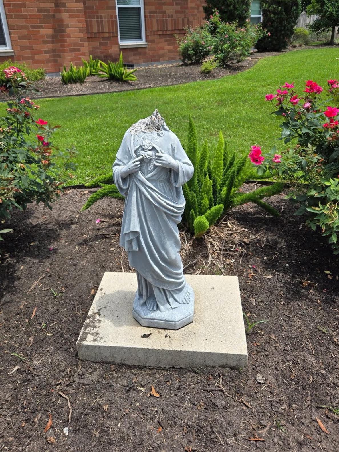 Tượng Thánh Tâm Chúa Giêsu