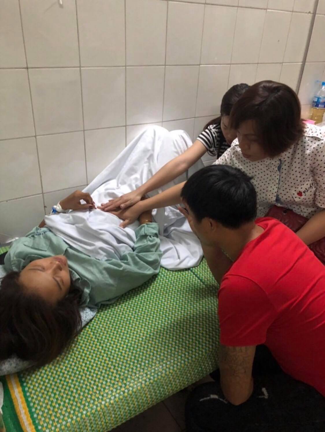 Mẹ trẻ ở Hà Nội bị ung thư giai đoạn cuối được chữa lành bởi đặt niềm tin nơi Chúa