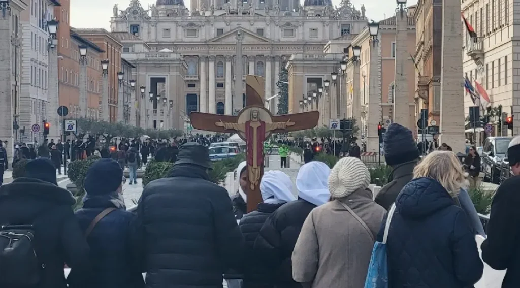 Có bao nhiêu người hành hương đã đi qua Cửa Thánh tại Vatican? Con số sẽ khiến bạn bất ngờ