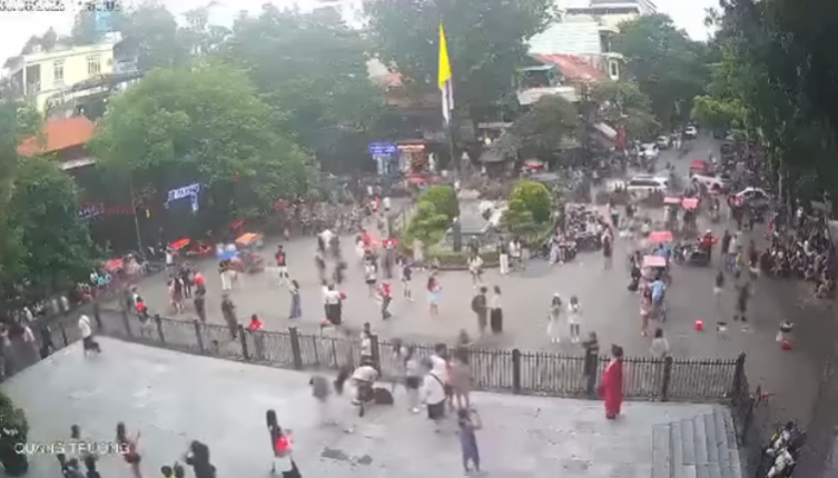 Về chuyện của Ngân 98 bị bắt: Xin đừng hiểu sai về Thiên Chúa