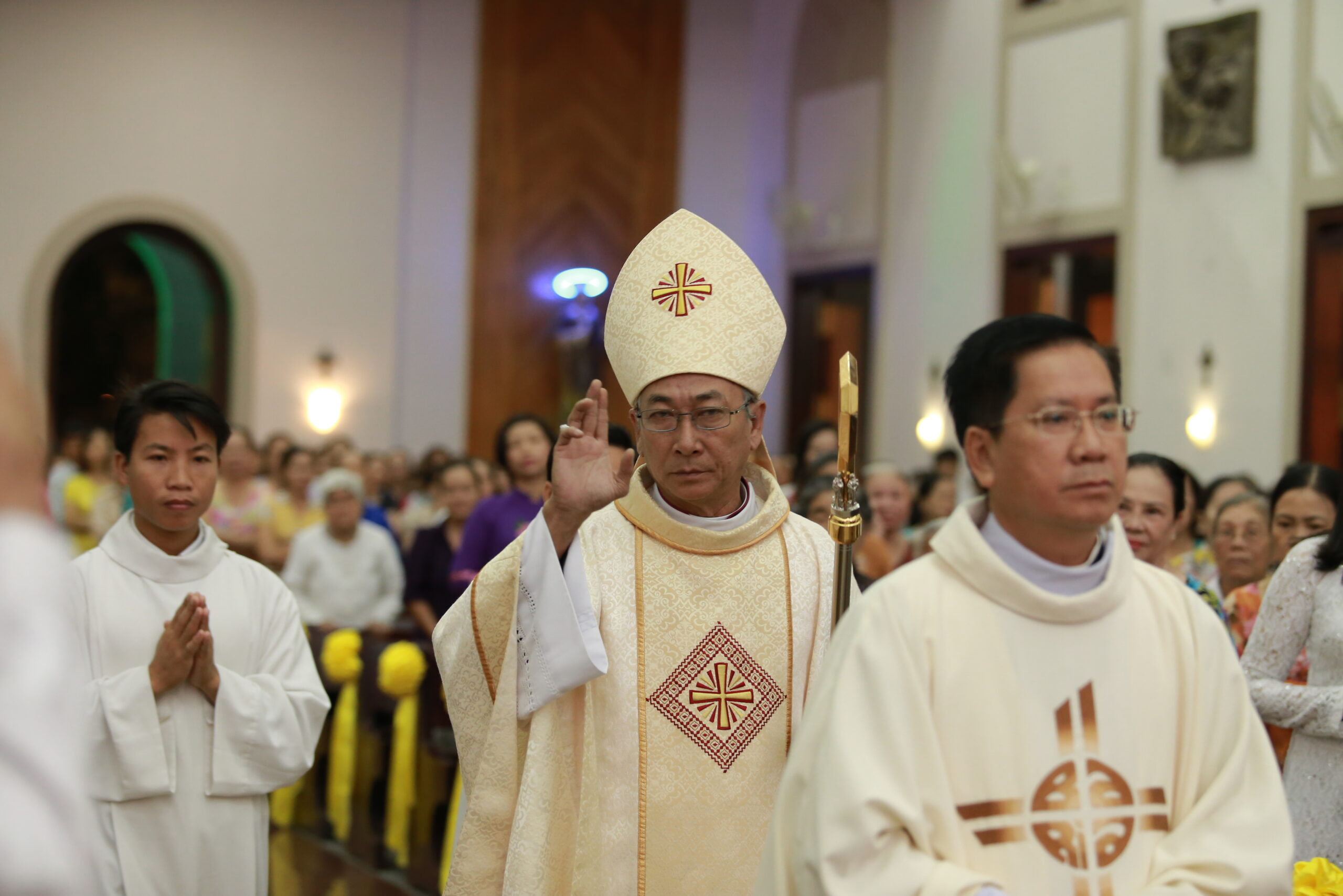 Đức Giám mục Emmanuel Nguyễn Hồng Sơn