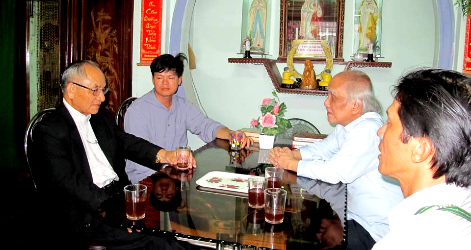 Chuyện giữa cha bề trên Đan viện Thiên An với vị tướng An ninh cấp cao của Chính phủ