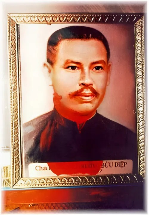 Bức ảnh Cha Fx Trương Bửu Diệp đẫm máu và phép lạ