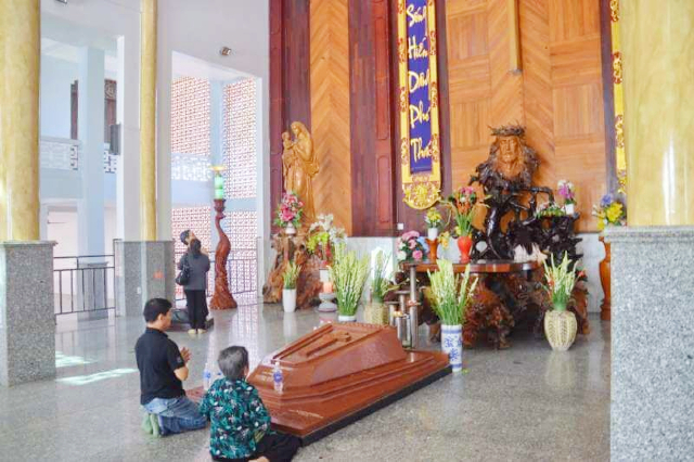 Mộ Cha Diệp ở đâu?