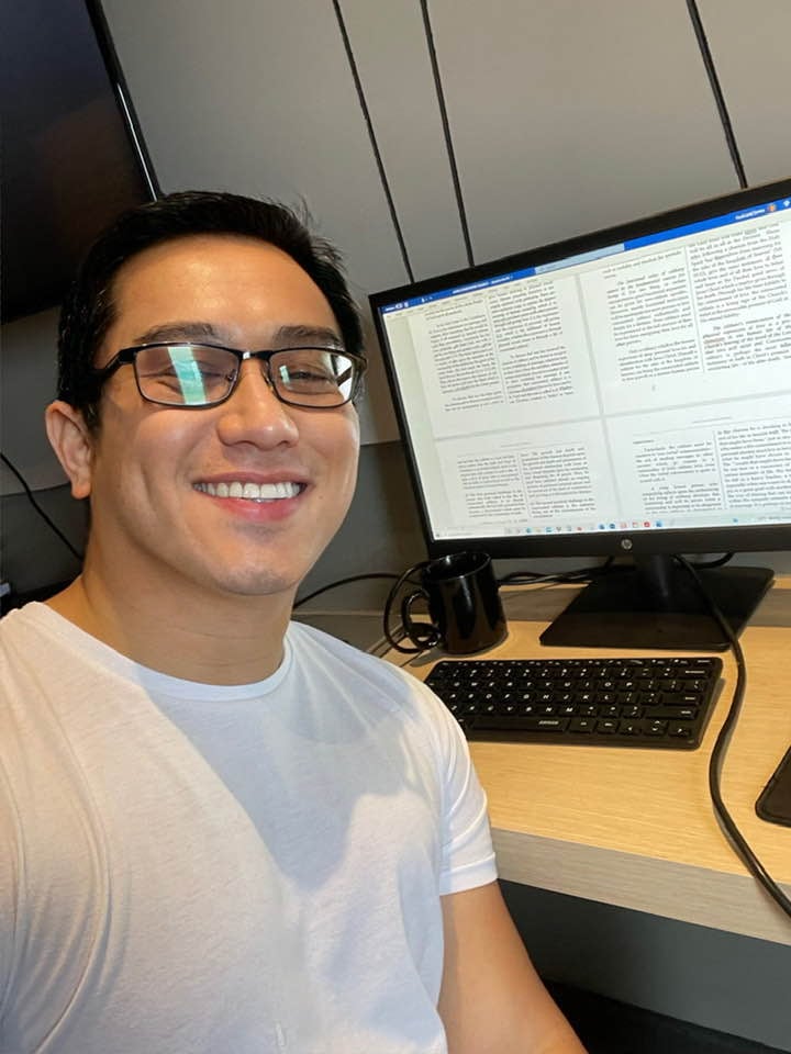 Linh mục Ferdinand Santos