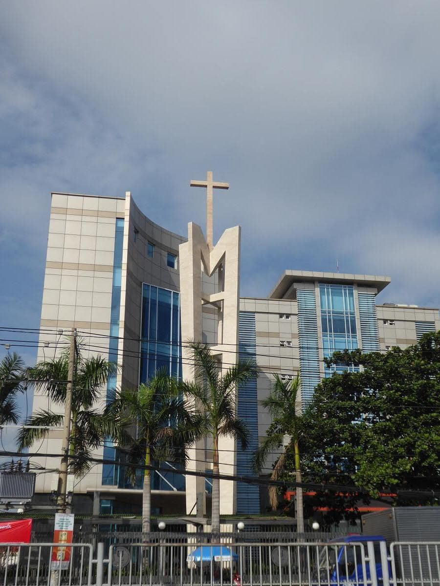 Tháp Chuông Fatima không thể phá hủy ở Đại học Luật TP.HCM