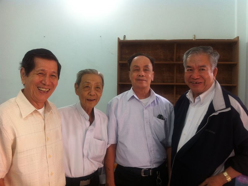 Lời thì thầm của Linh mục hưu