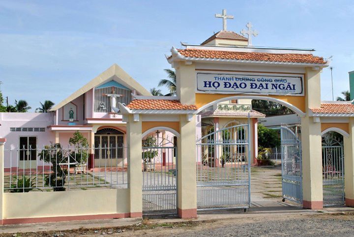 Lời thì thầm của Linh mục hưu