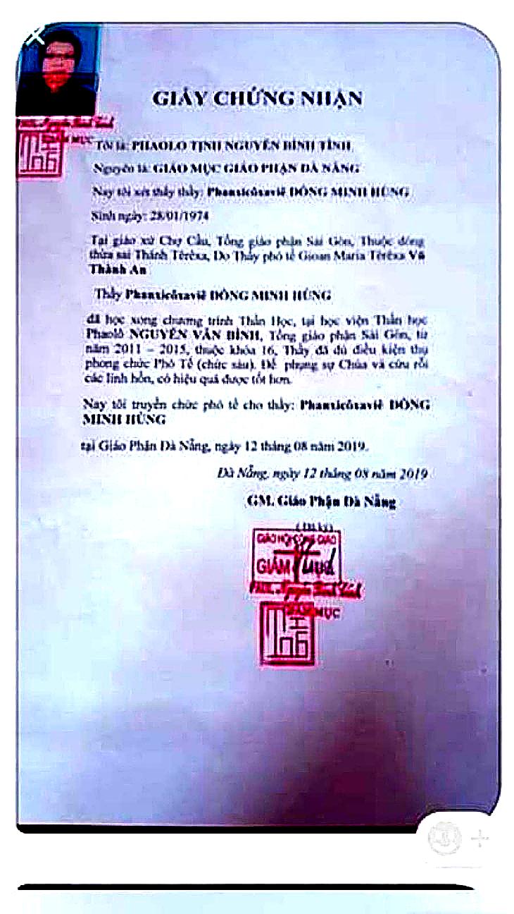 Một tờ giấy giả do nhóm của PT Vũ Thành An làm nhằm phục vụ cho "tu sĩ" Đồng Minh Hùng chịu chức bất hợp pháp.