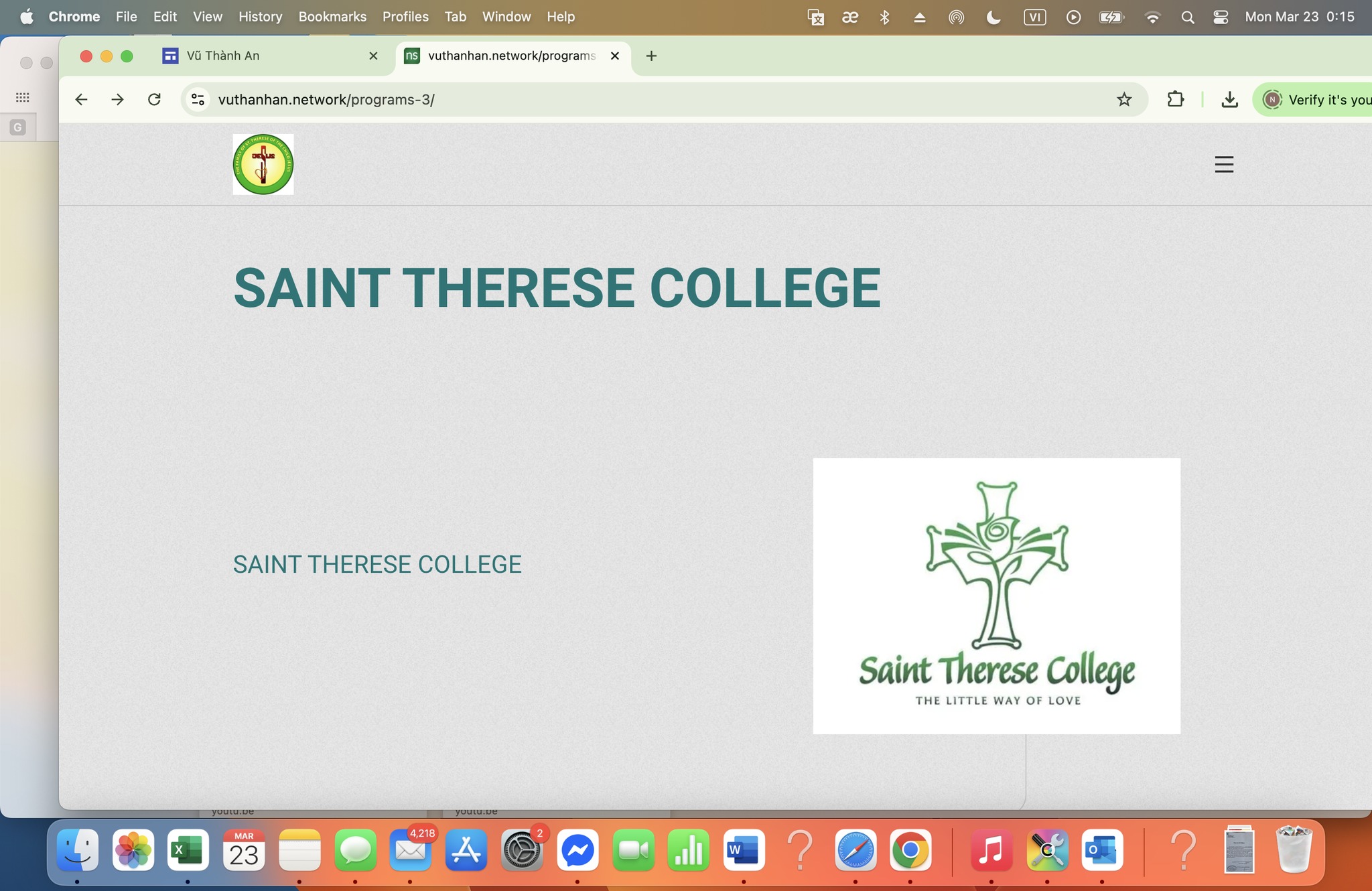 Giao diện trang Đại học Têrêsa. Trang này đã bị khoá.