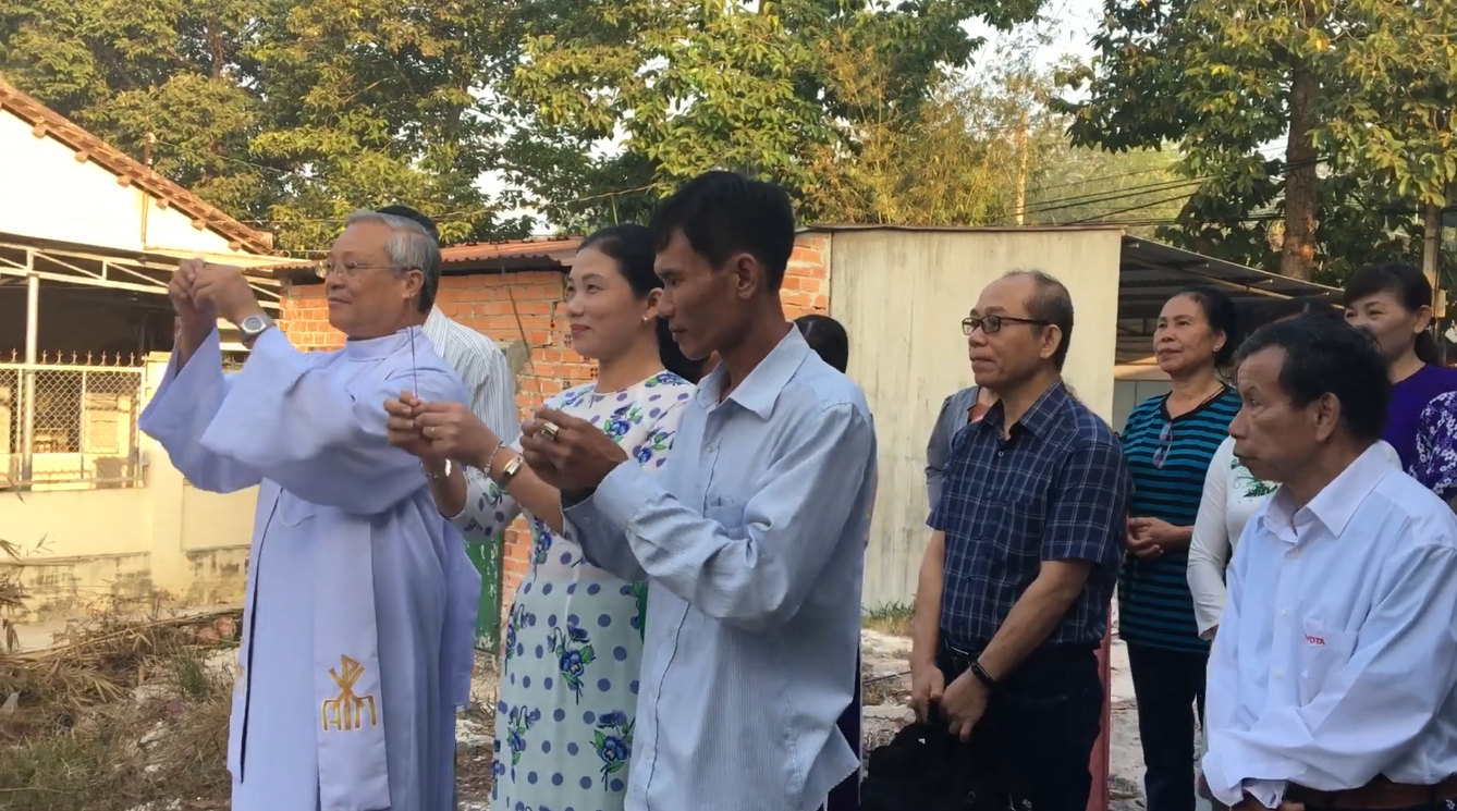 Người Công giáo có động thổ trước khi xây nhà, công trình không?