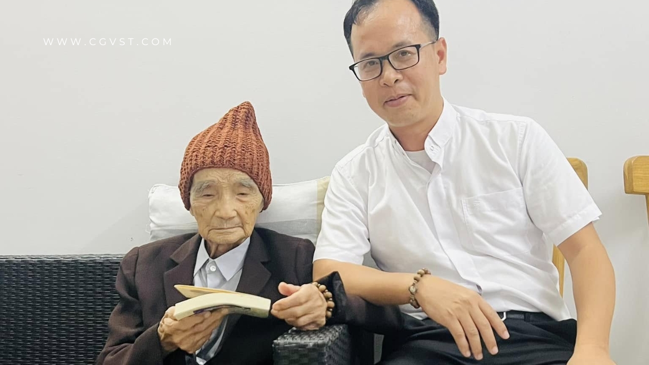Linh mục Giuse Nguyễn Văn Hảo: 'Vào Đảng phải tự nguyện, sao lại thúc ép?'